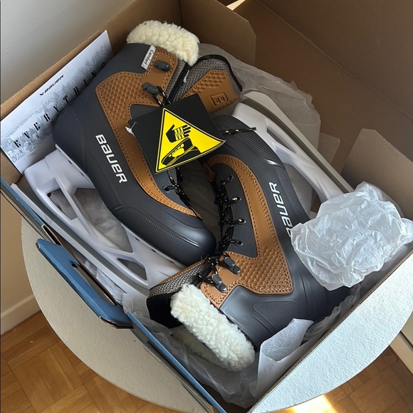Bauer Black and Brown Ice Skates UNISEX BRAND NEW SIZE 4 US - Picture 6 of 6